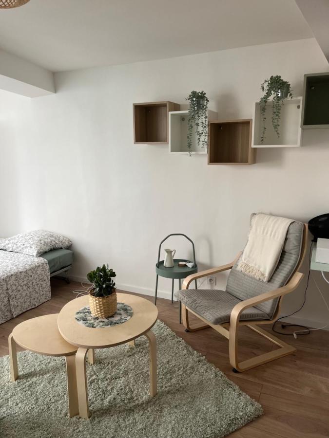 Studio Hyeres -Rue Pietonne Climatisation Lit 160 Tout Equipe - Sabrina Exterior foto
